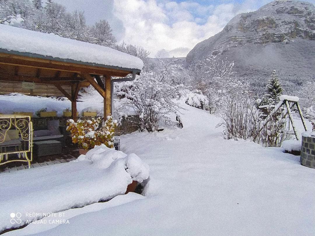Studio Au Pied De La Montagne Et Vue Imprenable Saint-Alban (Rhone-Alps) Exterior foto